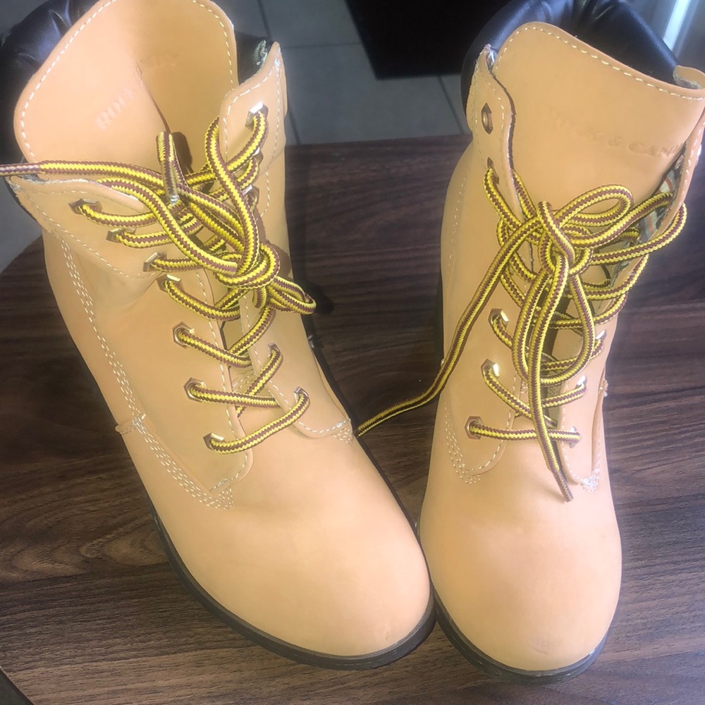 Gorgeous Rock & Candy boots